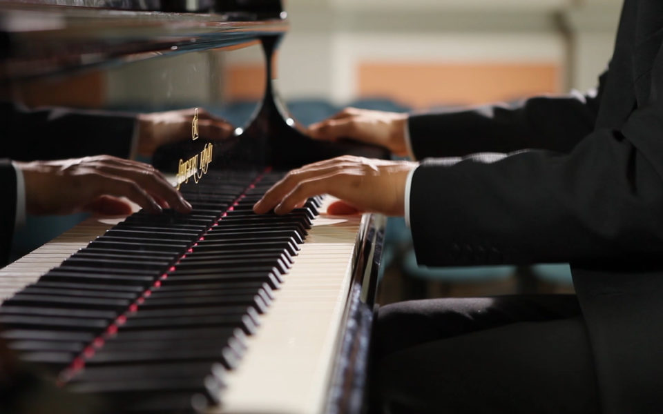 Solo for One Hand_pic2